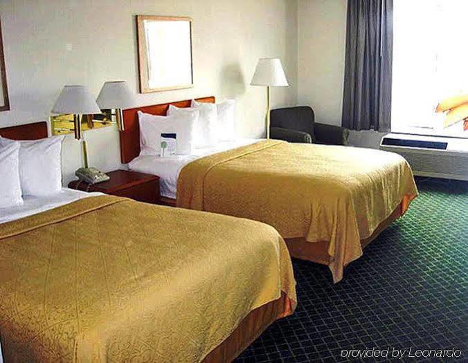 Econo Lodge Inn & Suites ג'ונסון סיטי מראה חיצוני תמונה